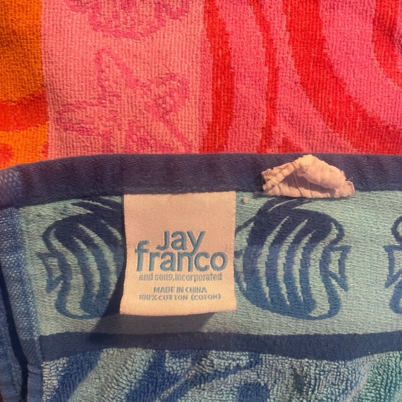 Beach towels, tropical prints - Picture 7 of 8